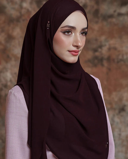 PRETTILY-SO in MAROON