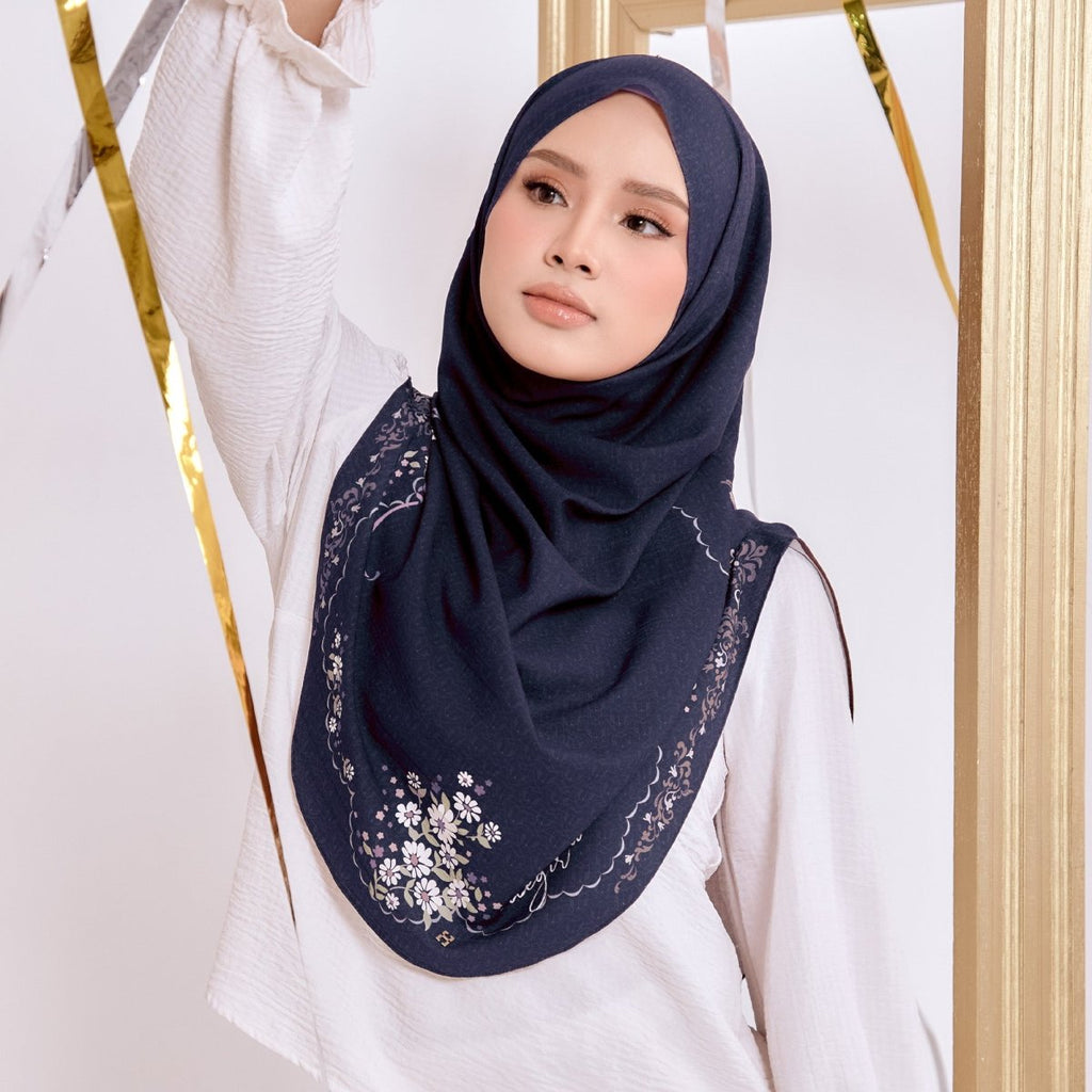 KEENLY-SO RIBBON DAISIES in NAVY