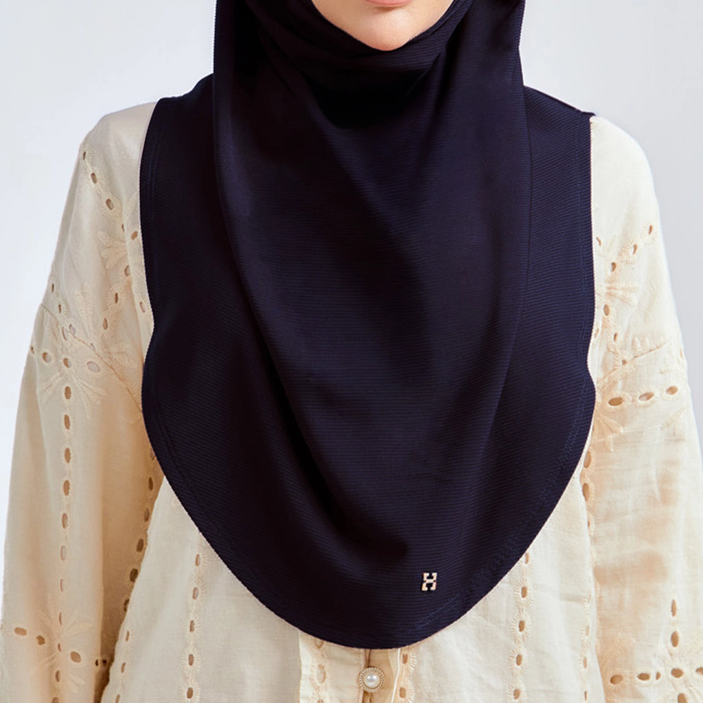 SO-MAREYYA in NAVY BLUE