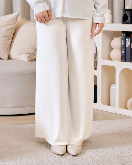 PUF-FELYNN in OFF WHITE