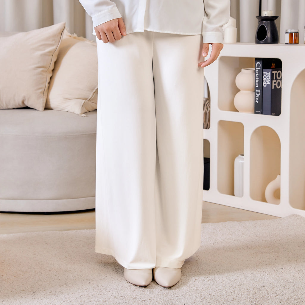 PUF-FELYNN in OFF WHITE