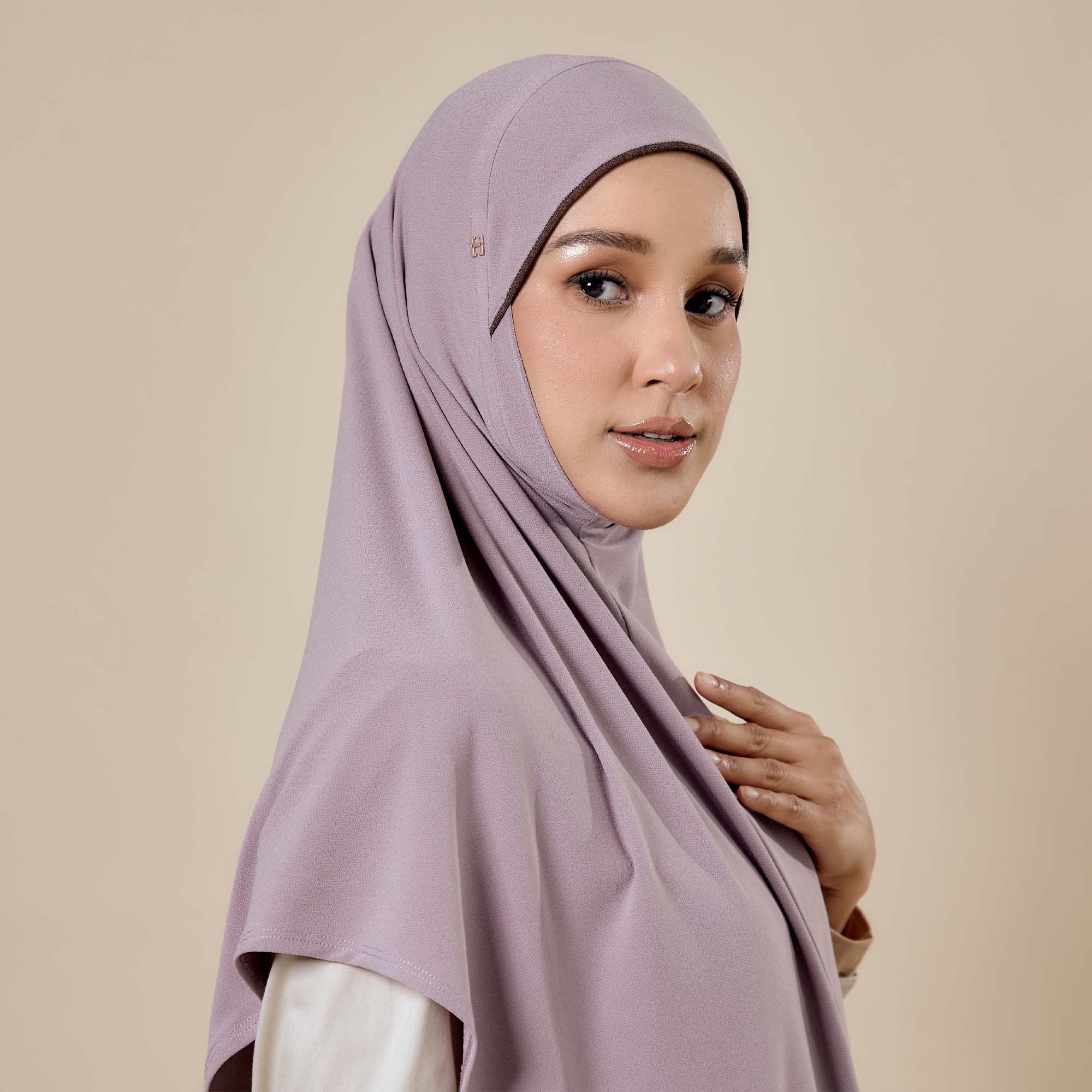 SO-MERRIAM in OPERA MAUVE