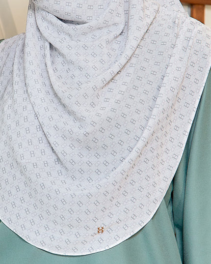 TWEELY-SO BASIC INITIALS in OVERCAST