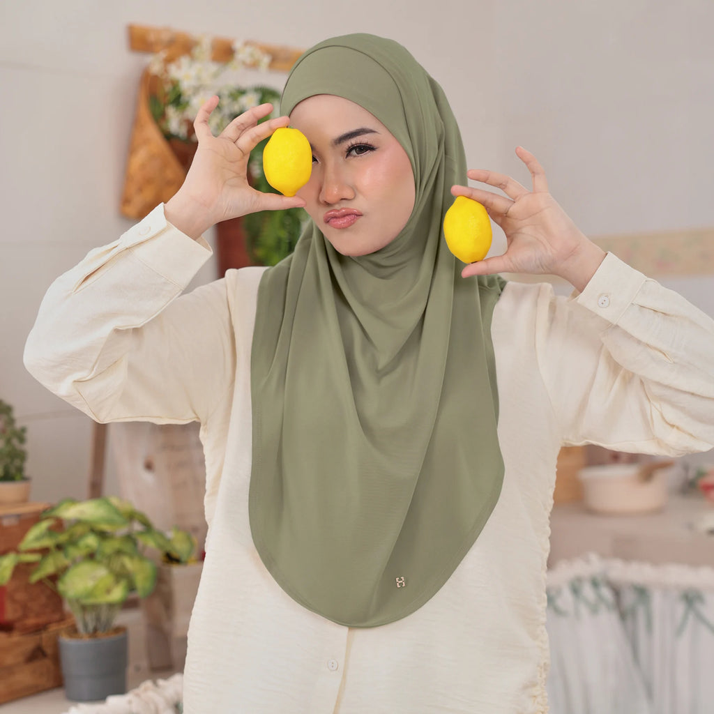 SO-ALEXIS in OLIVEMIST