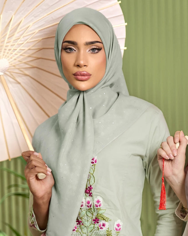 PS-INSCRIBED LUMINA in PALE OAK