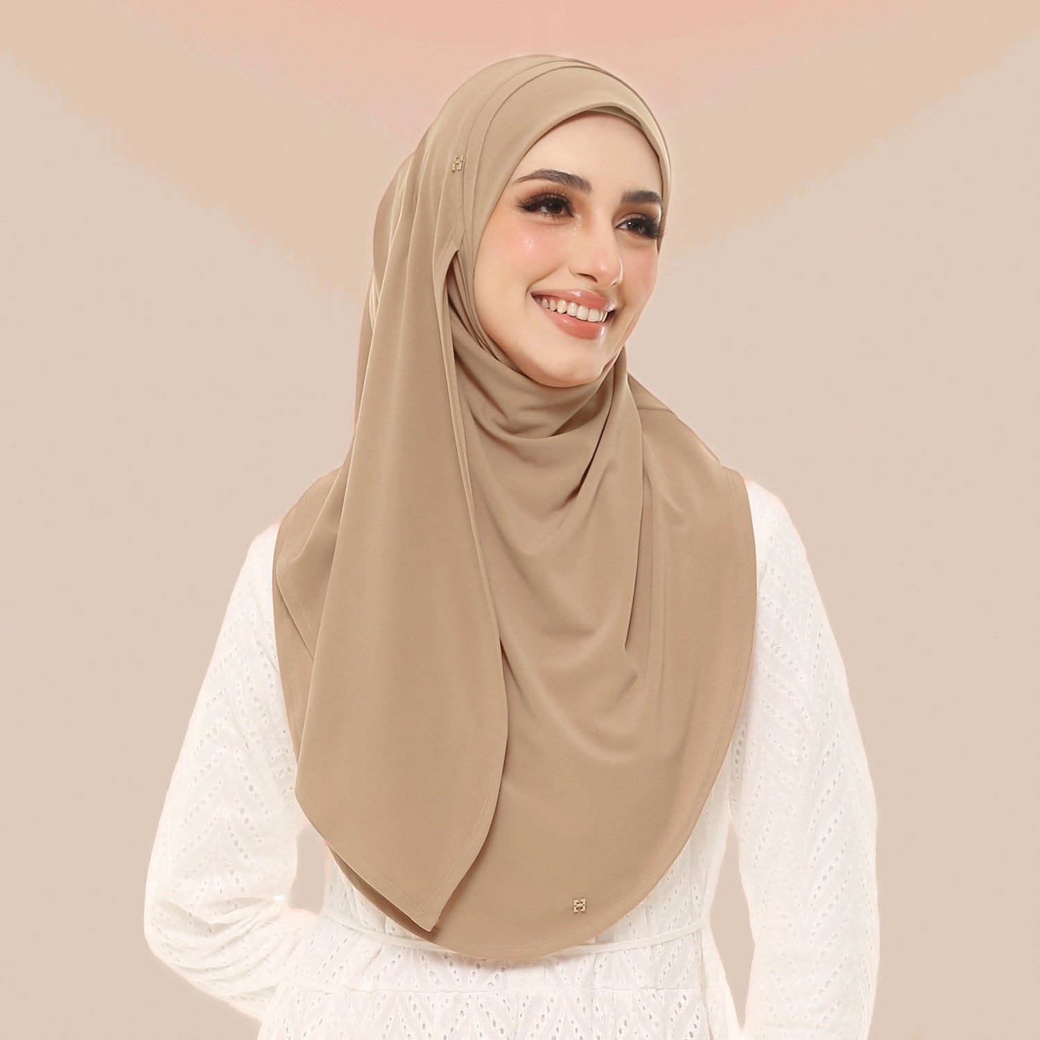 SO-FIORA in PEACHY ASH