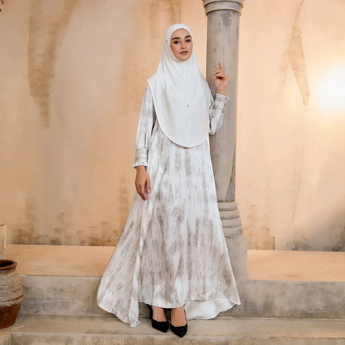 JO-MAWJEENA in PEARL