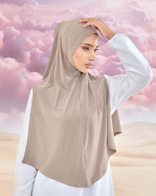 SO-MAHEERA in BISQUE