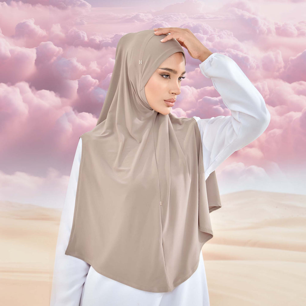 SO-MAHEERA in BISQUE