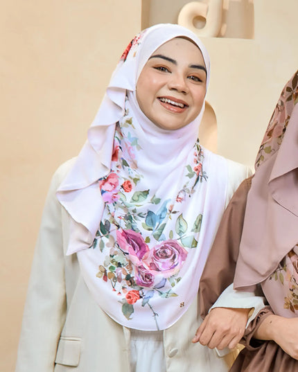 TWEELY-SO RUFFLES VEIL OF ROSARA in POWDER