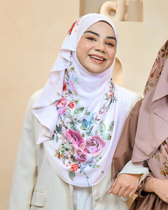 TWEELY-SO RUFFLES VEIL OF ROSARA in POWDER