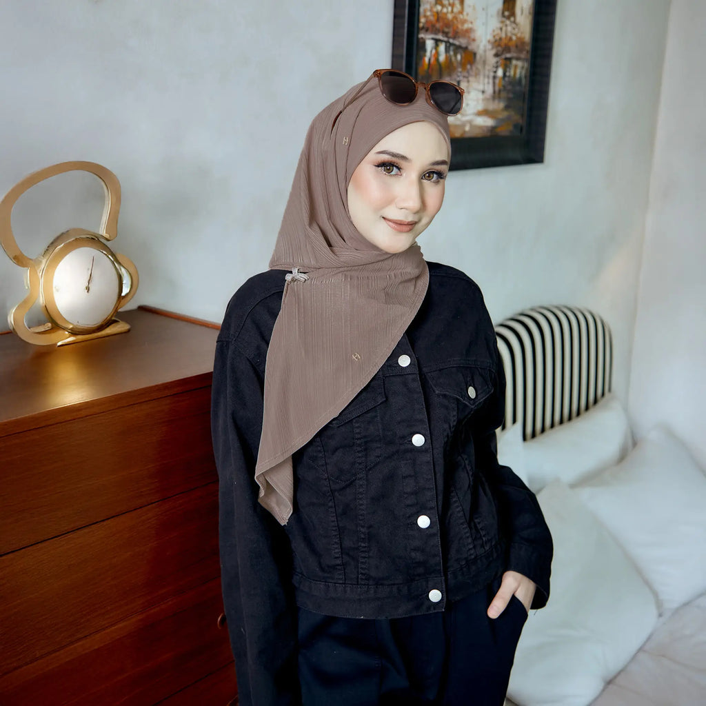 SE-BRENA in RANCH BROWN