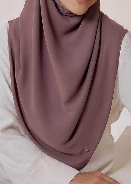GRACEFULLY-SO PLAIN in ROSY BROWN