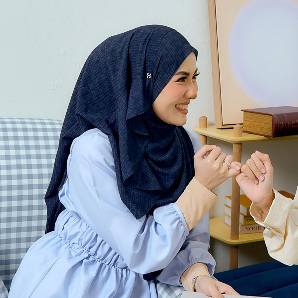 TWEELY-SO RUFFLES BINARY in NAVY