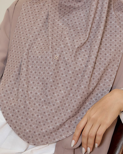 SO-LEILANI MYSTICAL in SHADOW