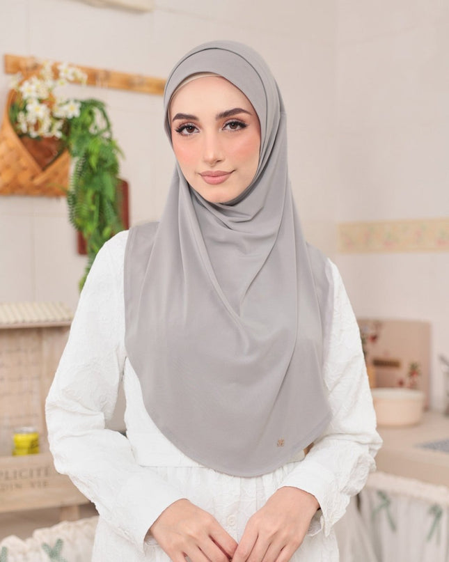 SO-ALEXIS in SMOKEY GRAY