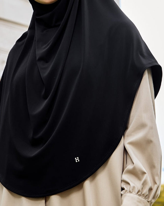 SO-GRACELYN in BLACK