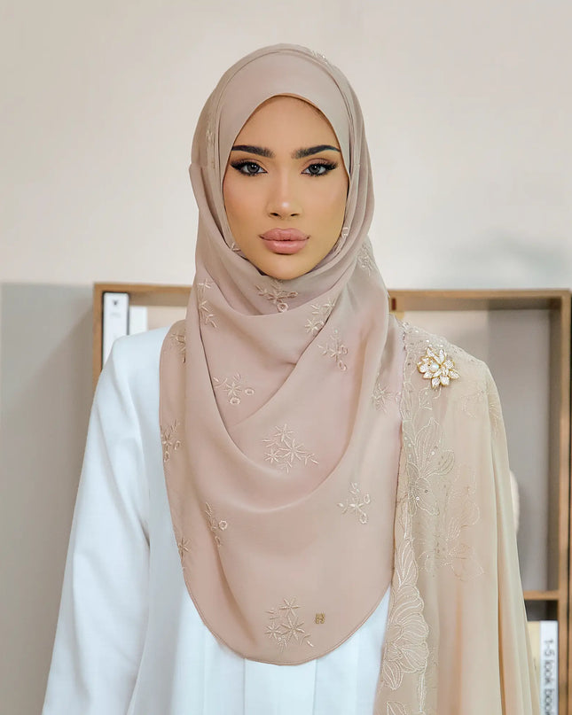 TWEELY-SO LUXE ELARA in SWEET CHESTNUT