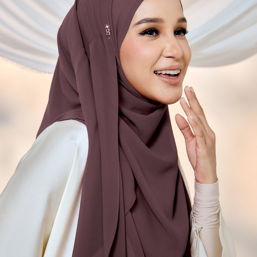 PRETTILY-SO in SAHARA