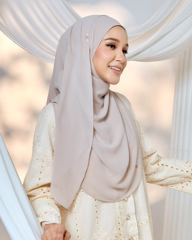 PRETTILY-SO in SANDSHELL