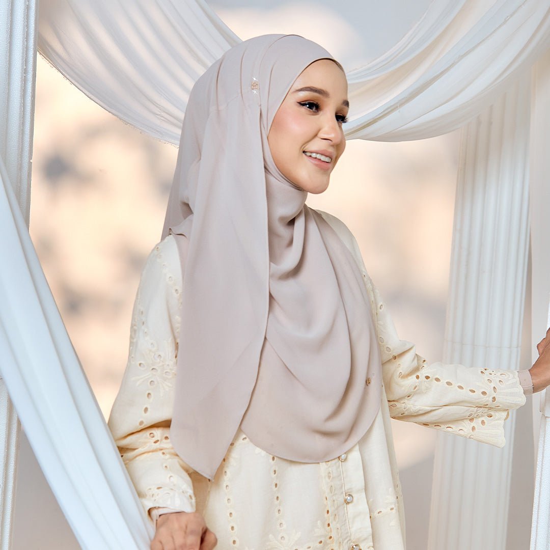 PRETTILY-SO in SANDSHELL