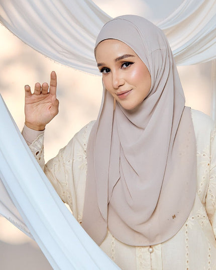 PRETTILY-SO in SANDSHELL