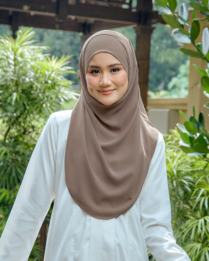 SOFTLY-SO in TRENCH COAT