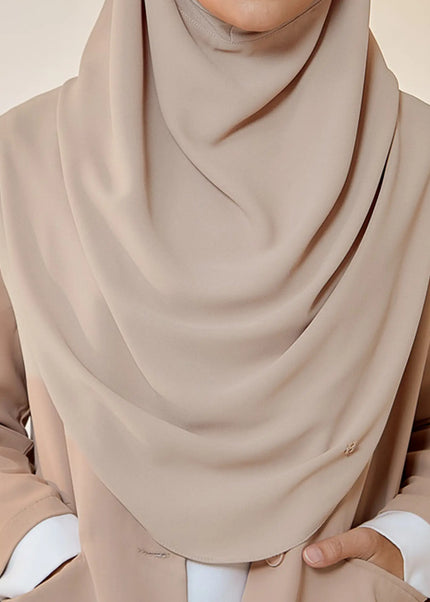 GRACEFULLY-SO PLAIN in VANILLA