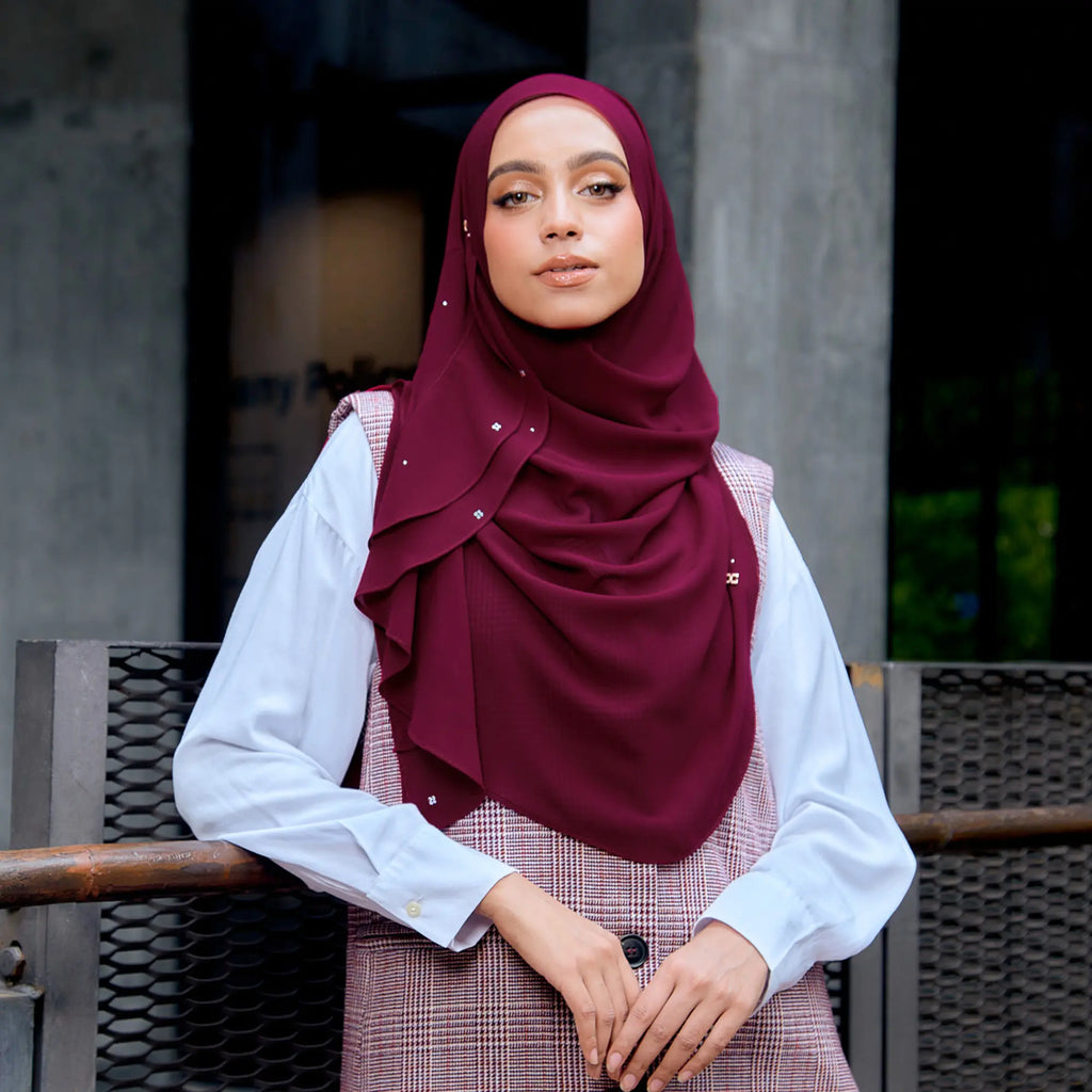 WAVERLY-SO in VELVET BERRY