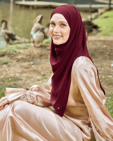 DREAMY-SO in VELVET CHERRY