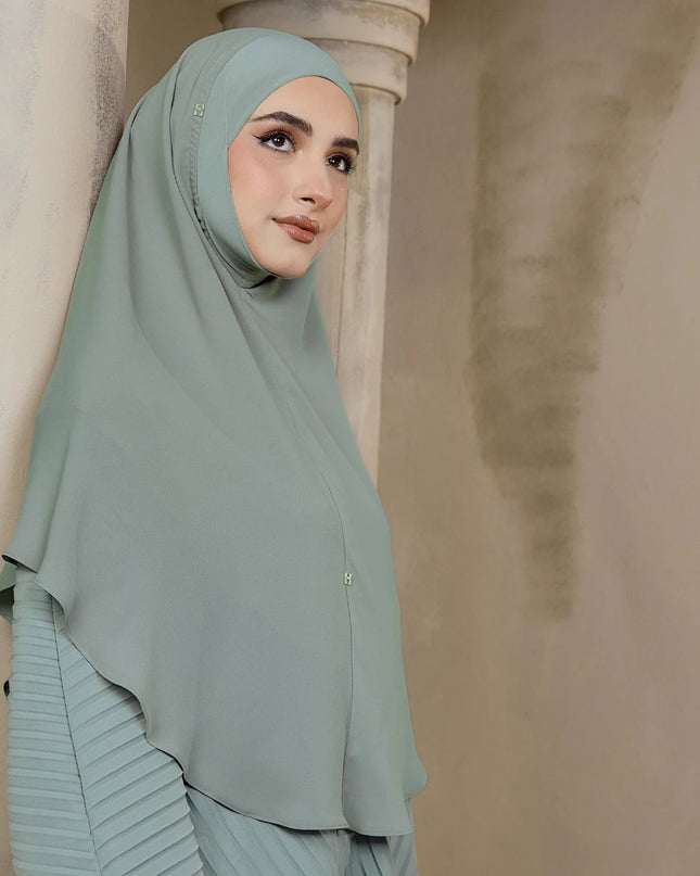 IMANLY-SO in VIRIDION GREEN