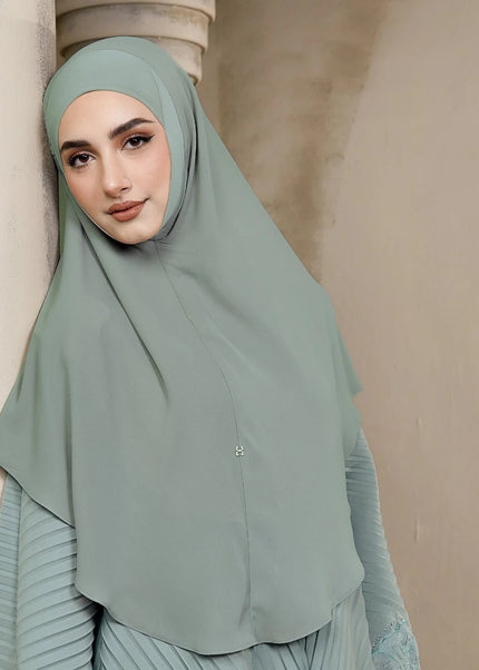 IMANLY-SO in VIRIDION GREEN