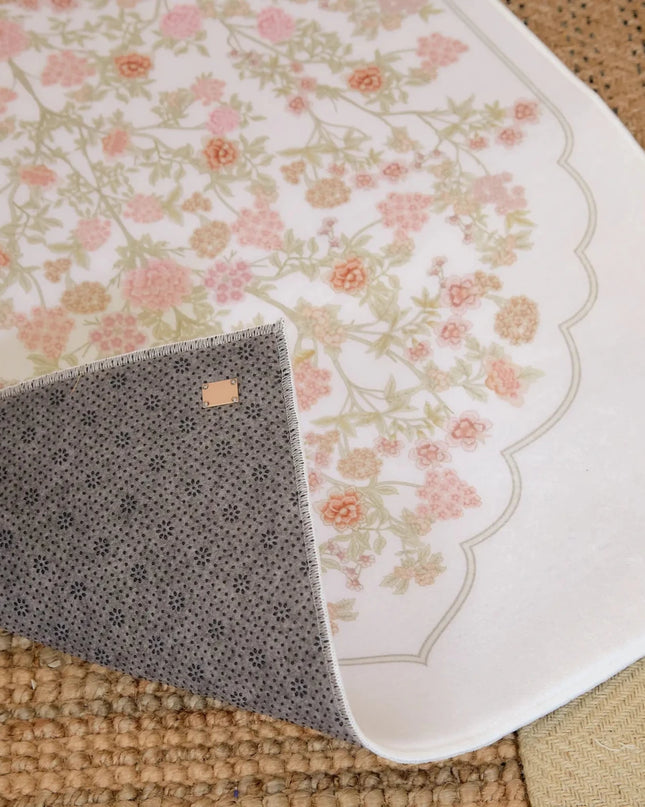 SAJDA HAYAT in WHITE