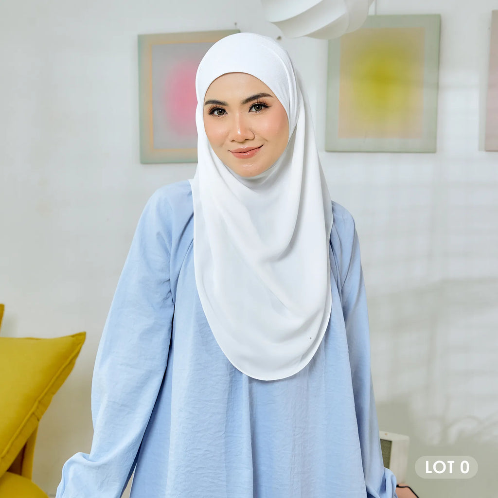 GRACEFULLY-SO PLAIN in WHITE