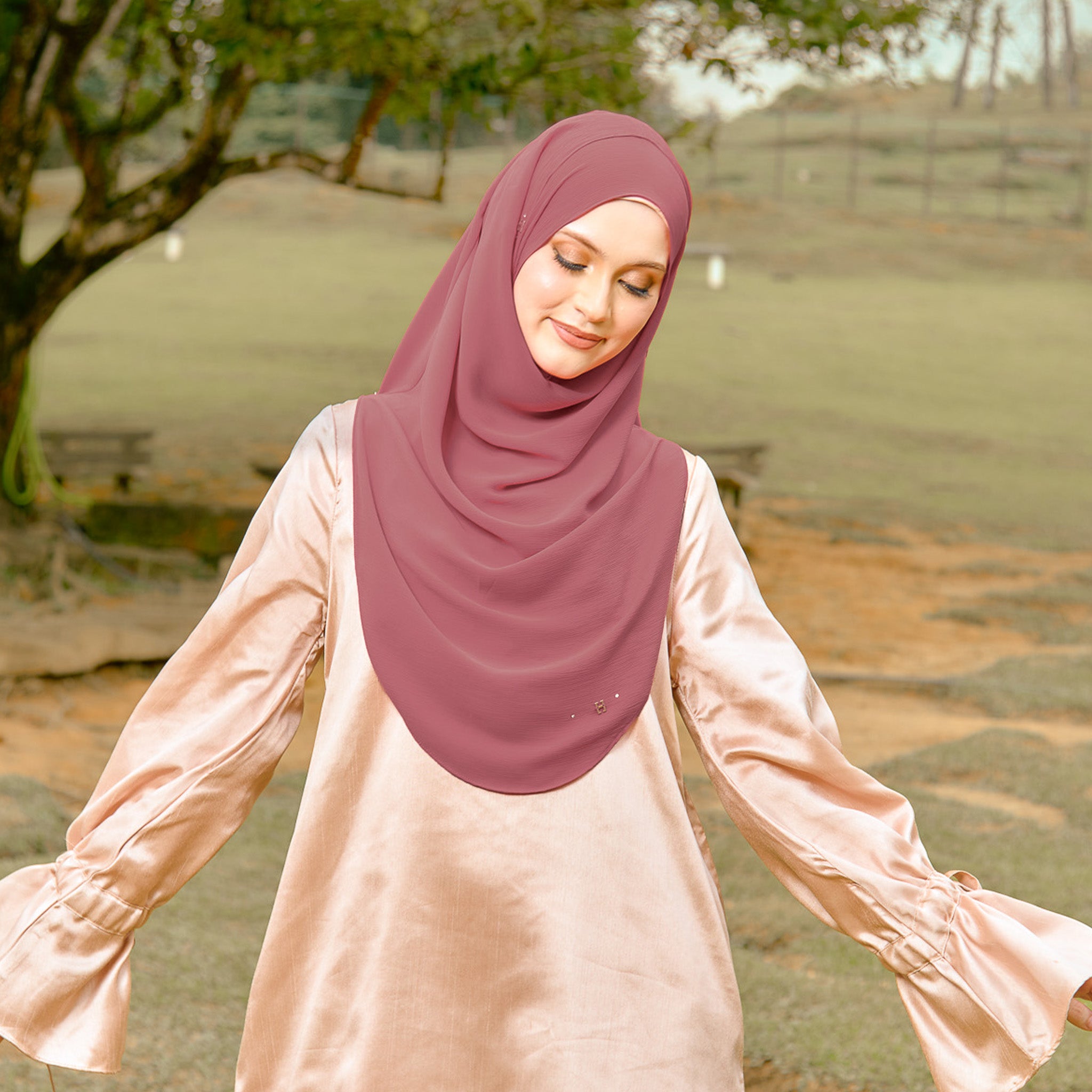 DREAMY-SO in WOOD CORAL