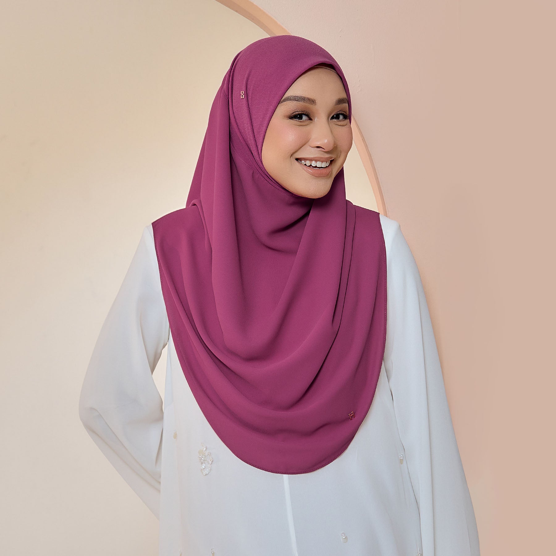 GRACEFULLY-SO PLAIN in ROSEBUD CHERRY