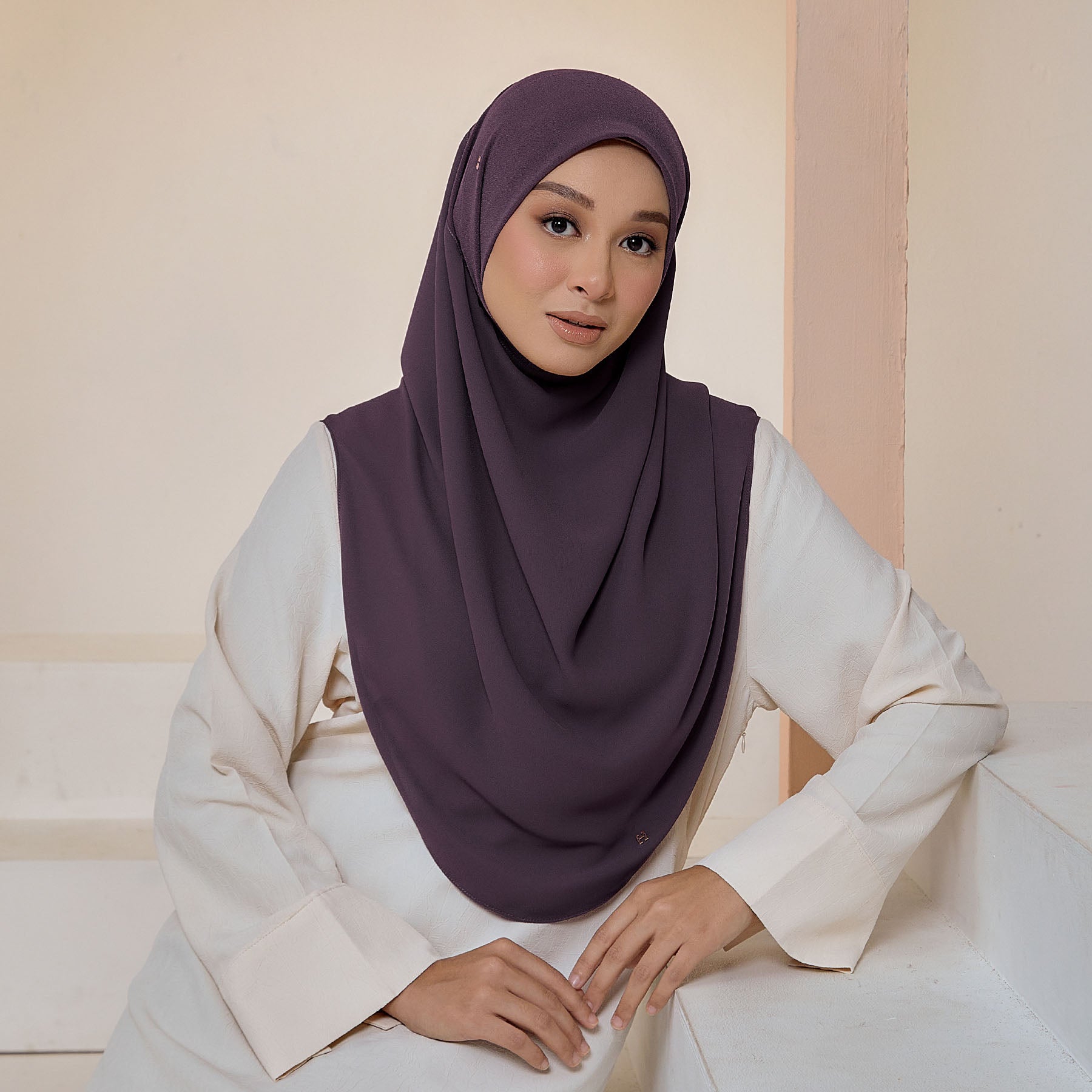 GRACEFULLY-SO PLAIN in SMOKY RAISIN