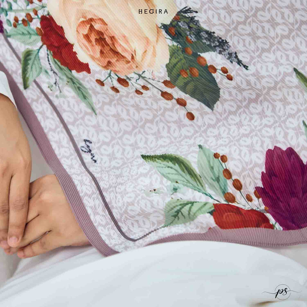 PS-LOVE LIFE in OFF WHITE