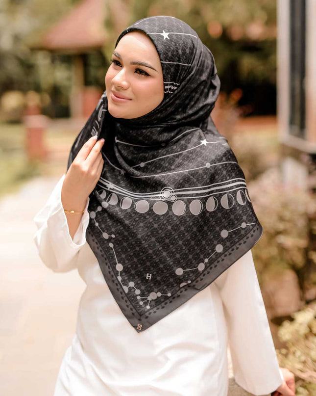 PS-CONSTELLATION MATTE SATIN in BLACK