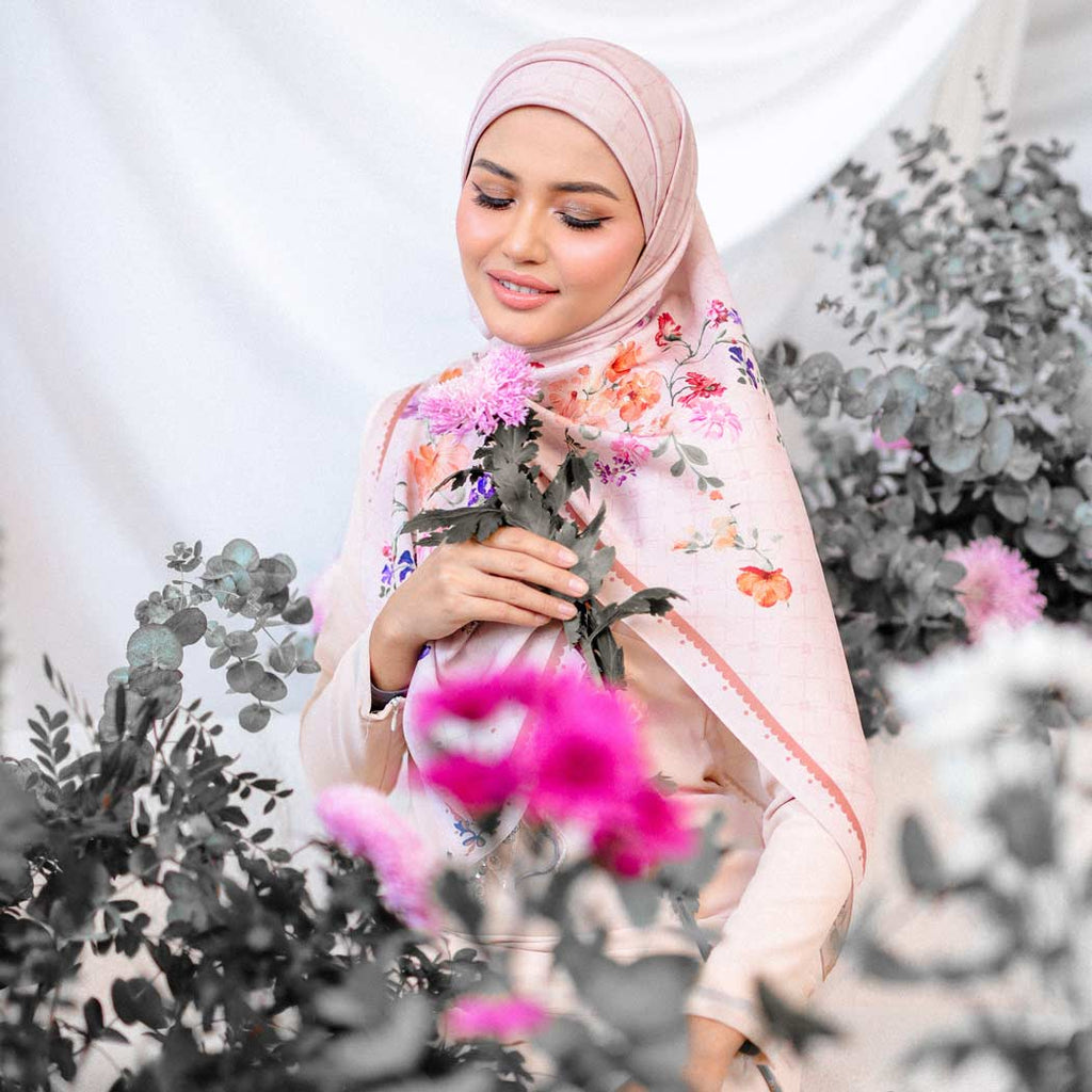 PS-HAYDEN MATTE SATIN in PEACH