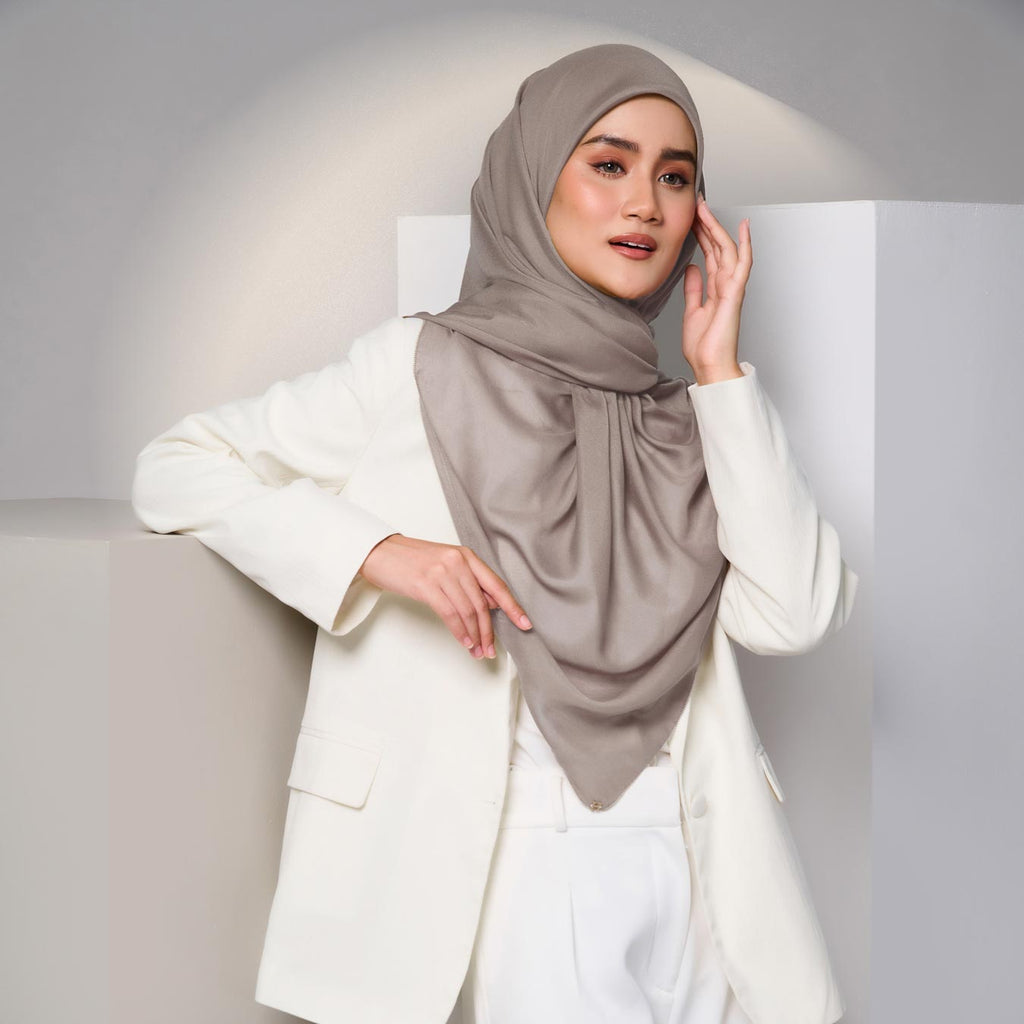 PS-HONEY HONEY in BEACHWOOD