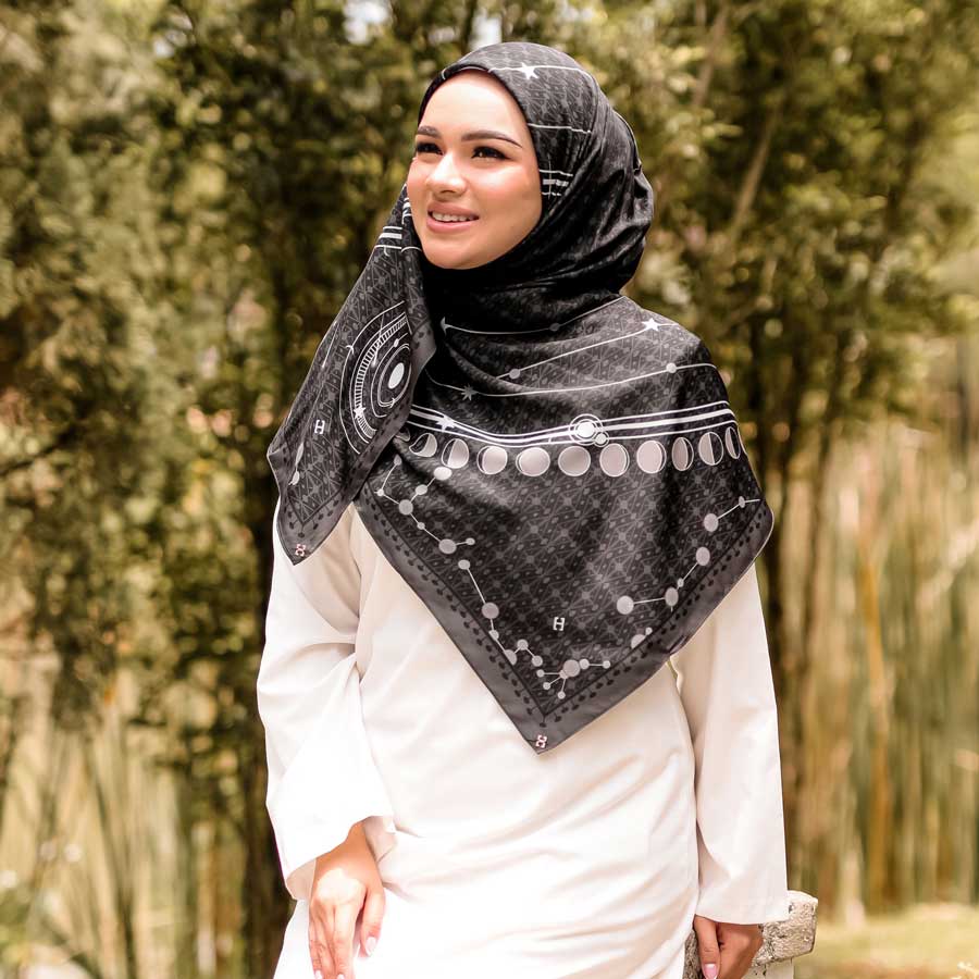 PS-CONSTELLATION MATTE SATIN in BLACK