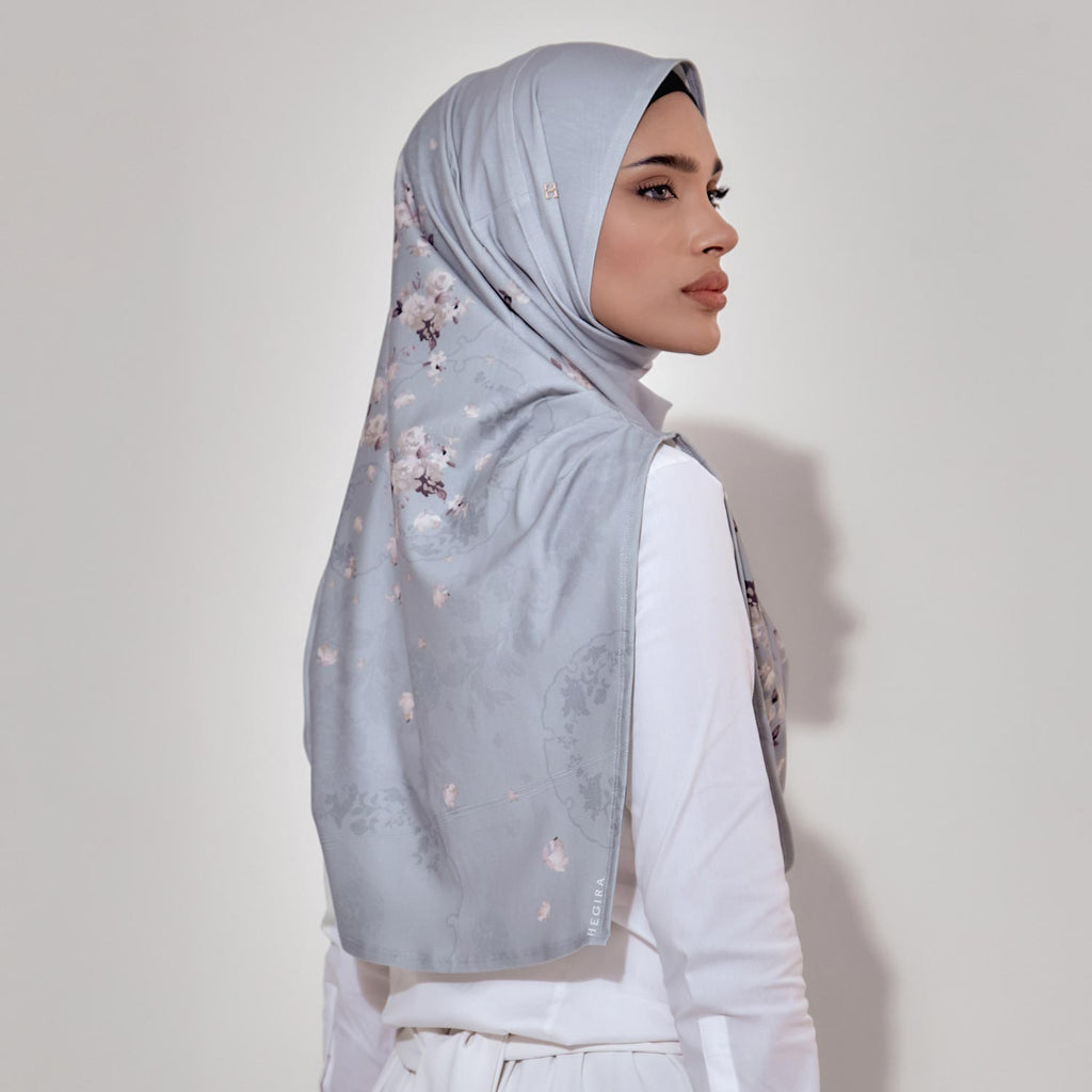 SO-DAISY RUSTIC ROSETTE in ICE GRAY