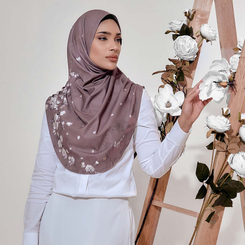 SO-DAISY RUSTIC ROSETTE in BURLWOOD