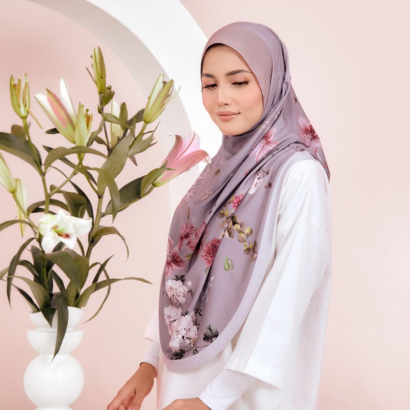 SO-AMORA LUSH in ASH