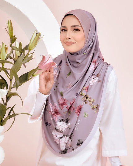 SO-AMORA LUSH in ASH