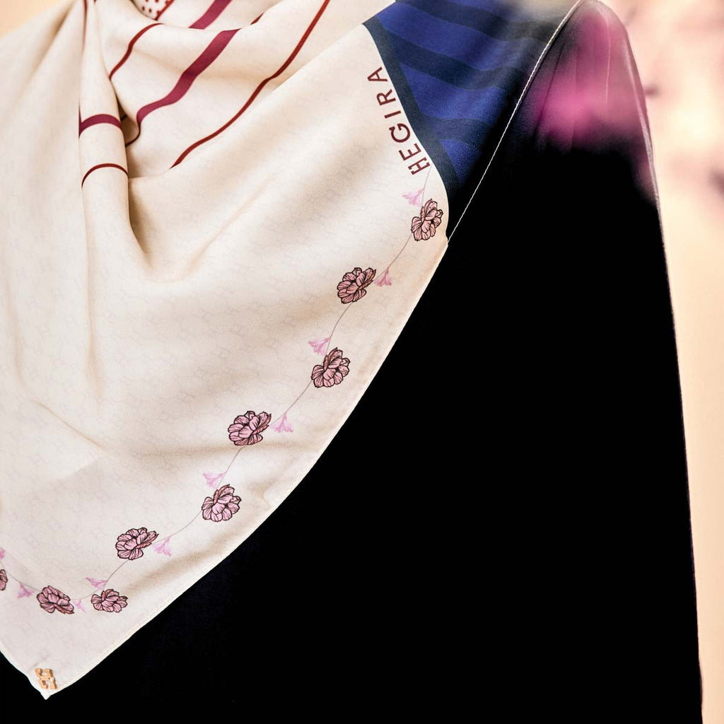 PS-HENRIKA MATTE SATIN in RAZZLE