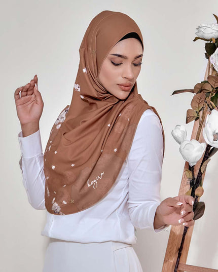 SO-DAISY RUSTIC ROSETTE in MARIGOLD