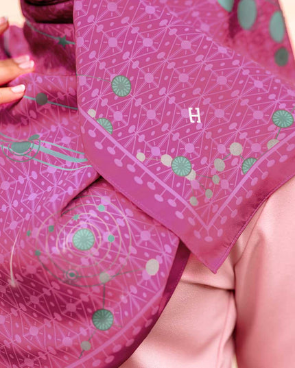 PS-CONSTELLATION MATTE SATIN in KNOCKOUT PINK