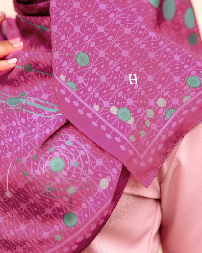 PS-CONSTELLATION MATTE SATIN in KNOCKOUT PINK